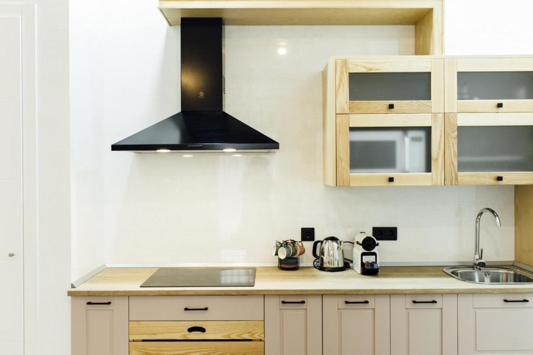 Апартаменты Modern With Seasonal Swimming Pool- 1Bd 1Bth- Goyeneta Севилья Экстерьер фото