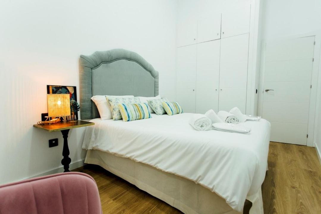Апартаменты Modern With Seasonal Swimming Pool- 1Bd 1Bth- Goyeneta Севилья Экстерьер фото