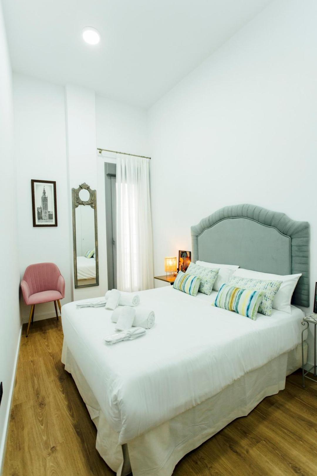 Апартаменты Modern With Seasonal Swimming Pool- 1Bd 1Bth- Goyeneta Севилья Экстерьер фото